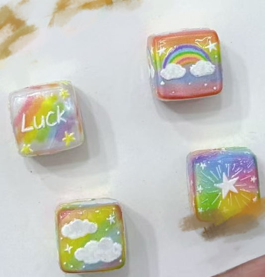 Acrylic beads in cubeshape